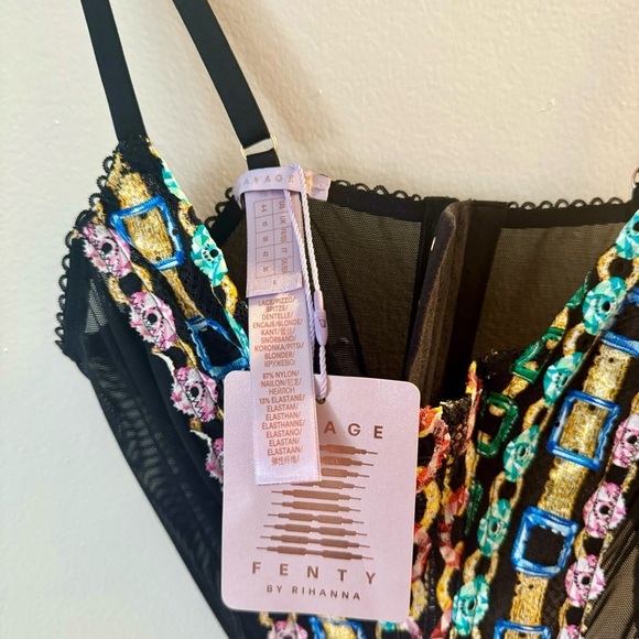 Festival Rave Savage X Fenty Corset Top BLACK CAVIAR CHAINED IN LACE EMBROIDERY - Picture 5 of 7